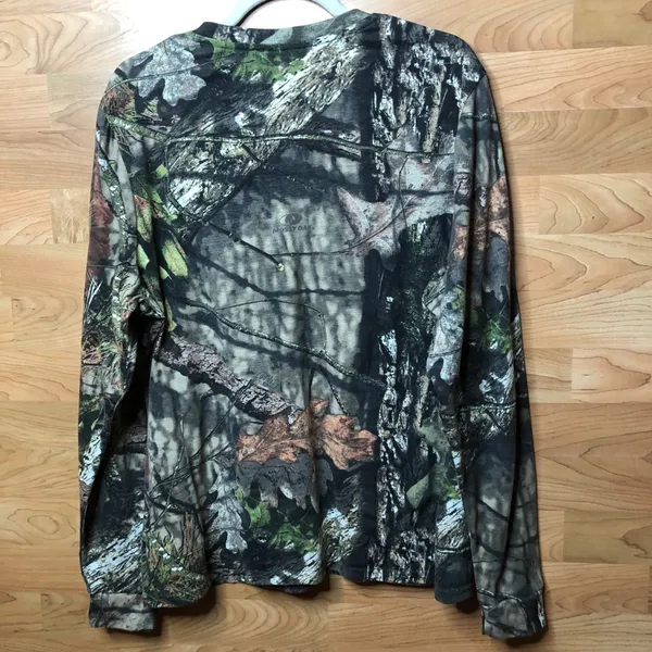 Field & Stream XL L/S Camouflage V-Neck Top - Image 2