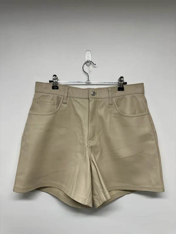 Abercrombie & Fitch The Dad Short High Rise Vegan Leather - Image 4