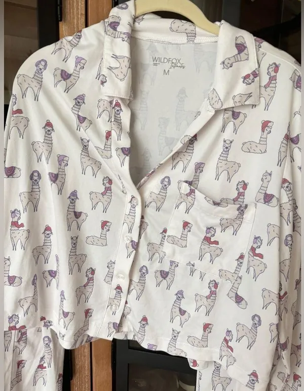 WILDFOX Pajamas Set Llamas Boxy Long Sleeve top shirt pants button down cropped - Image 3