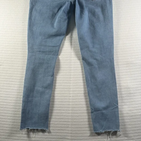 Women’s Levi’s 711 Skinny Ankle Jeans Distressed Light Wash Raw Hem Size 30x27 - Image 7