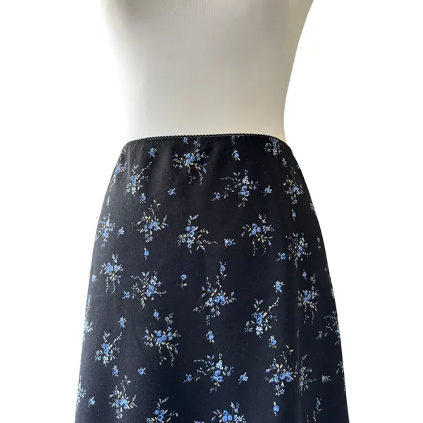 Wild Fable Black & Blue Floral Print Stretchy Midi Skirt - Image 6