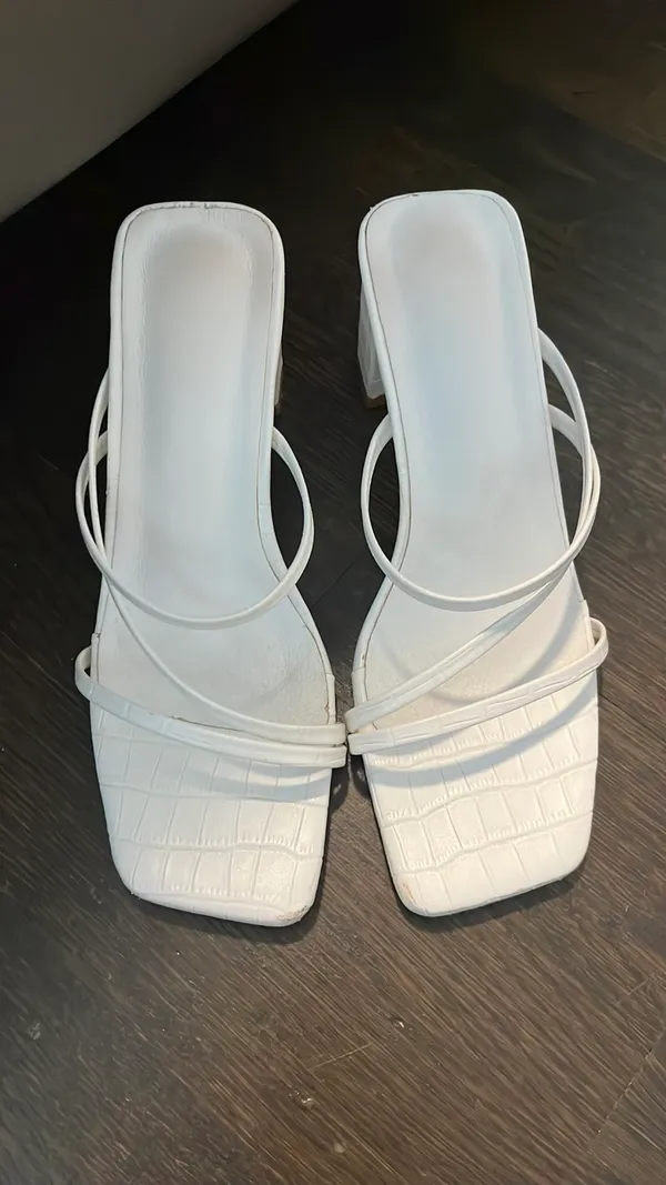 White Strappy Blocked Kitten Heels Size 6.5 - Image 2