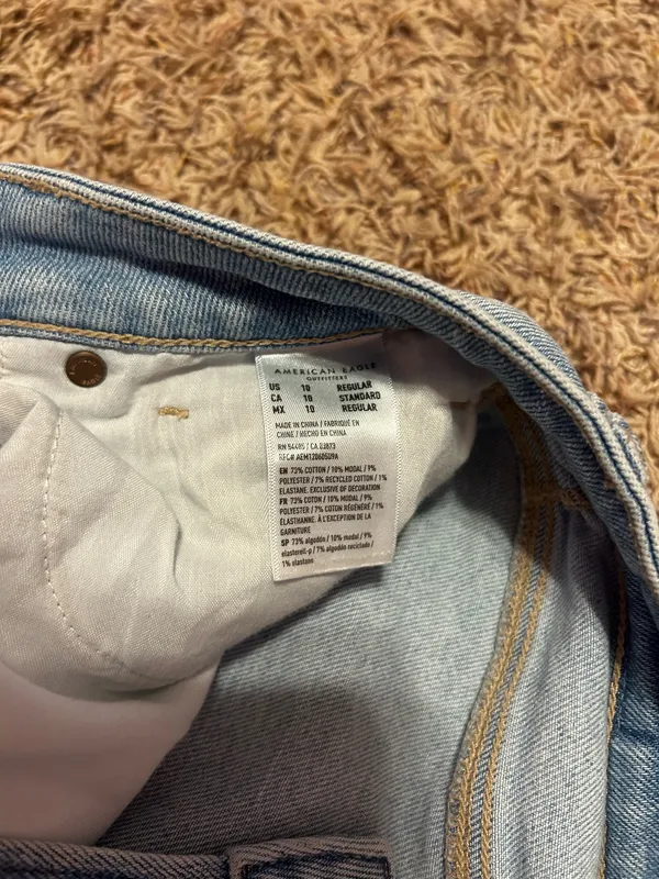 American Eagle jeans - Image 2