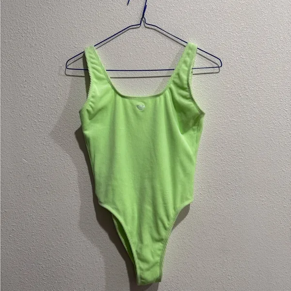 Adidas Essentials Green Ribbed Velour Deep U Back One Piece Swimsuit Size 4 Neon - Image 5
