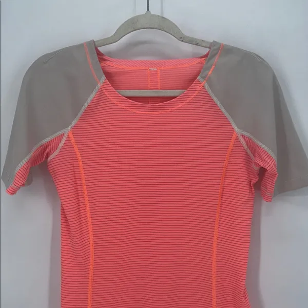 Lululemon Coral Swiftly Tech Short Sleeve Running Top Mesh Raglan Athletic Tee - Image 4