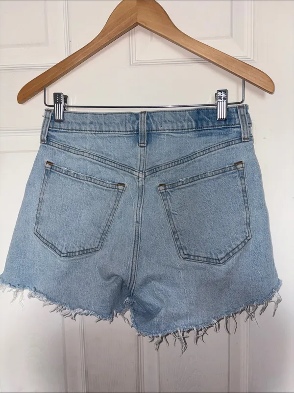 Abercrombie & Fitch The 90’s Relaxed Curve Love CutOff High Rise Denim Shorts - Image 2