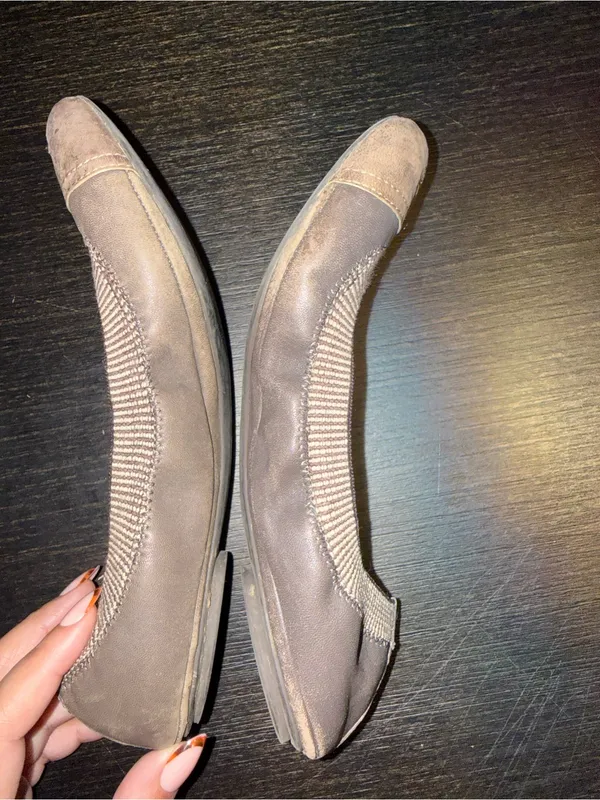 Tory Burch Bronze Metallic Cap-Toe Brown Ballet Flats - Image 4