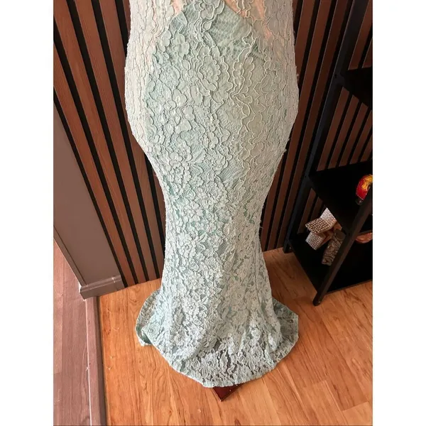 Maniju green lace maxi open back dress sleeveless long size M prom homecoming - Image 2