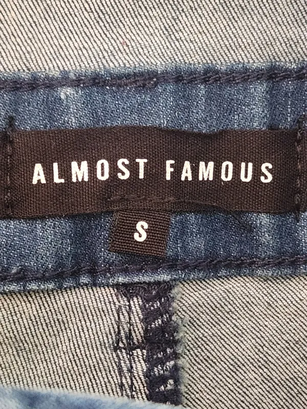 Almost Famous Dark Wash Denim Romper with Ruffle Sleeves Size Small NWT - Image 9