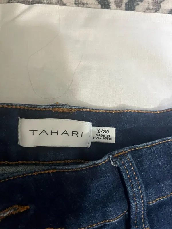 Tahari women’s straight jeans size 10 - Image 4