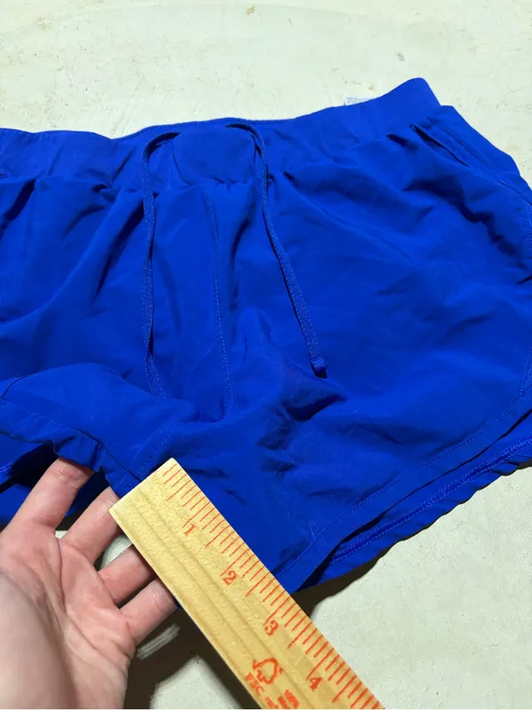 Under Armour Women's Blue Athletic Shorts small - Image 3