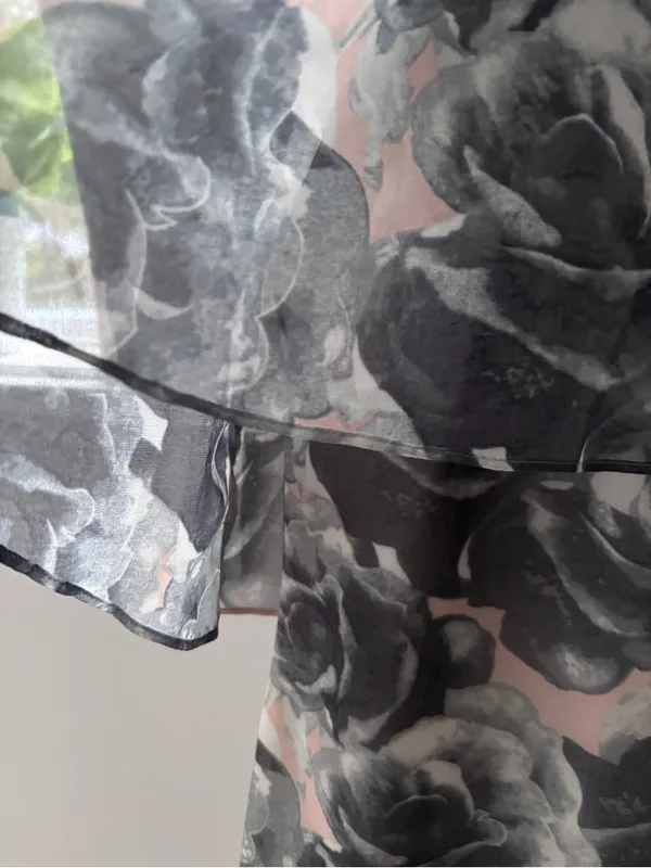 Ali & Jay Floral Print Tiered Bodice Halter Dress S Chiffon Layered Gray Pink - Image 9