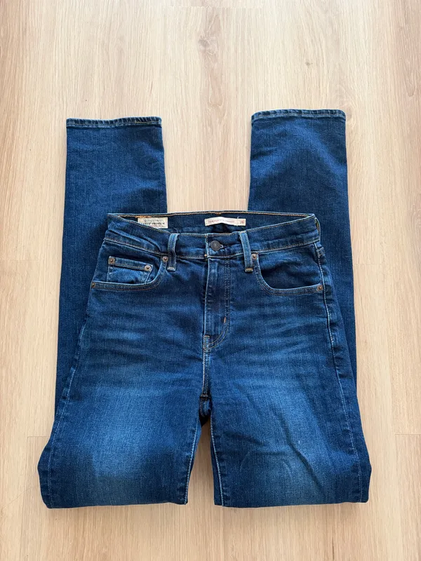 Levi’s Straight Jeans - Image 2
