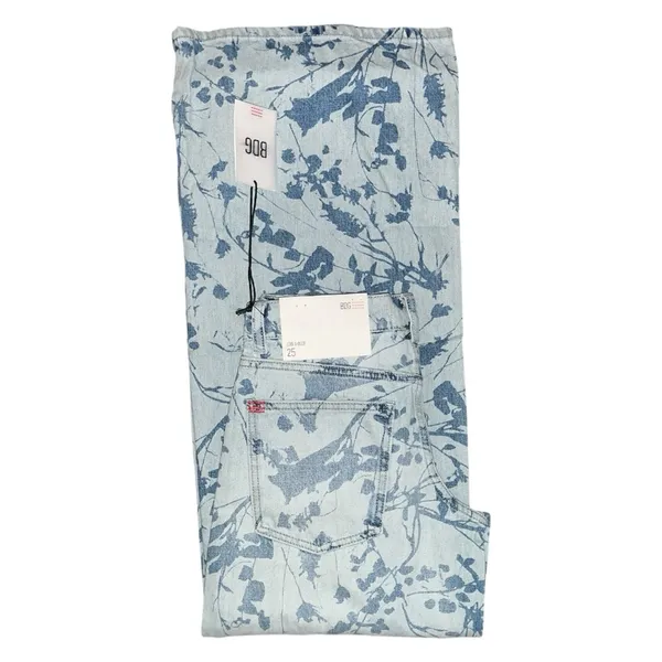 BDG Low & Wide Floral Print Jeans - Image 4