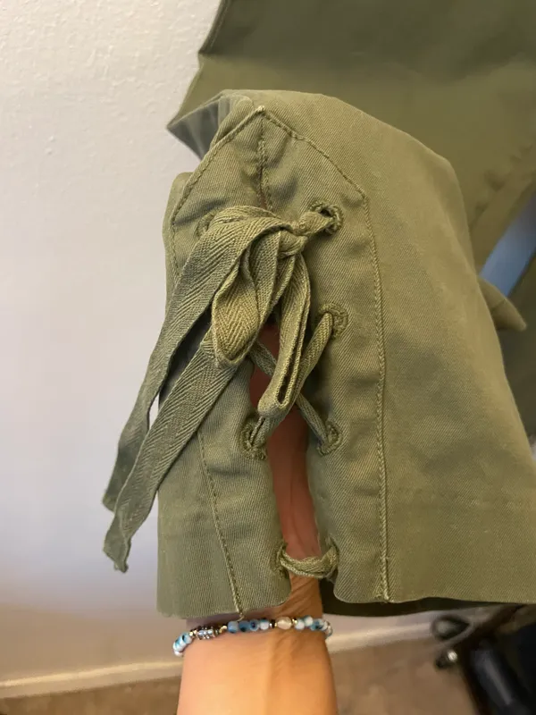 Banana Republic Olive Green Petite Cropped Pants 12P - Image 4