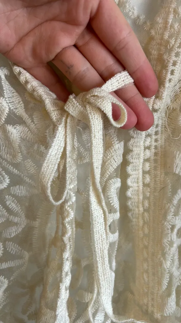 Lace Shawl Tan Size M - Image 7