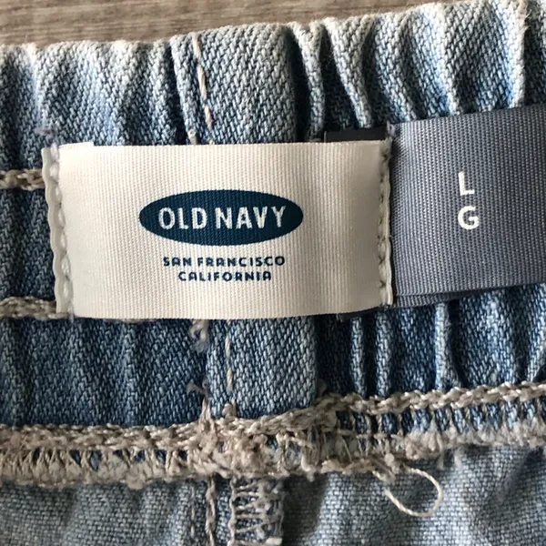 Old navy denim shorts . Large  - Image 2