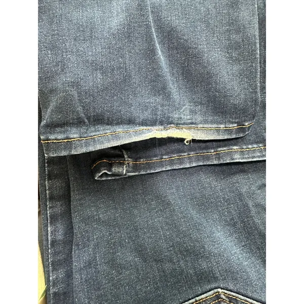 Levis Women Slimming Straight Jeans Medium Wash Stretch Mid Rise‎ Blue Size 30 - Image 4