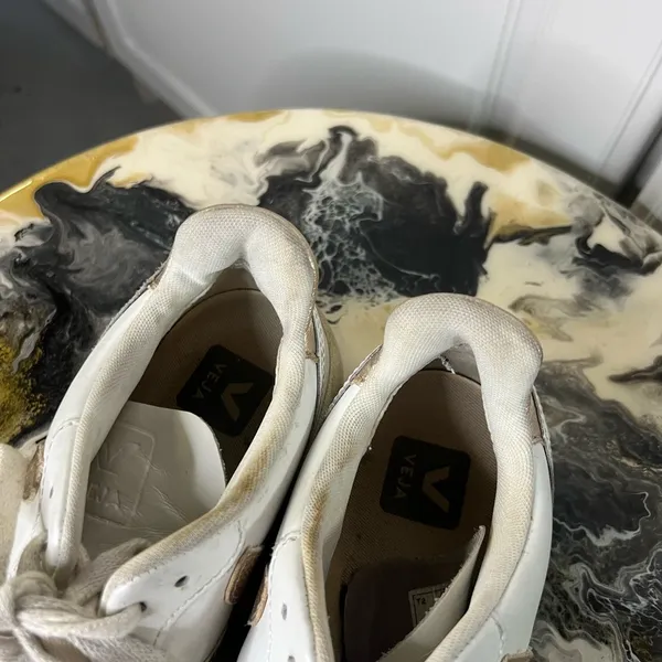 Veja V10 White Rose Gold Sneaker - Image 6
