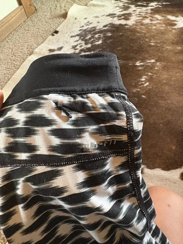 Nike Leggings - Image 3