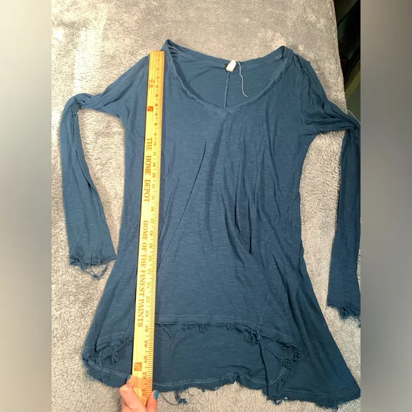 Free people we the free Blue V-Neck Long Sleeve Top medium - Image 5