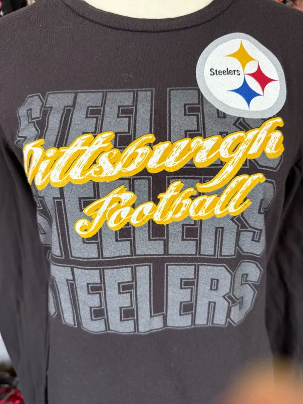 NFL Team Apparel women's Steelers football black long sleeve crewneck t-shirt M - Image 6