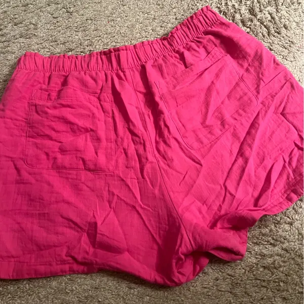 Old Navy Crinkle Gauze Button Up & Shorts Set in Polarized Pink - size XL - Image 10