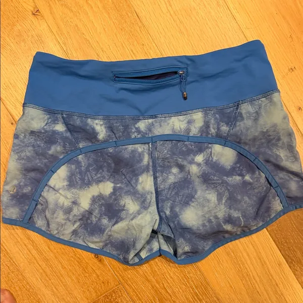 lululemon athletica Women's Tidal‎ Blue Athletic Shorts 4 - Image 4