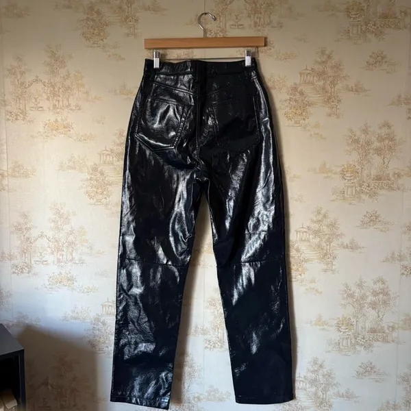 Abercrombie & Fitch 90s Straight Ultra High Rise Curve Love vegan leather pants - Image 4