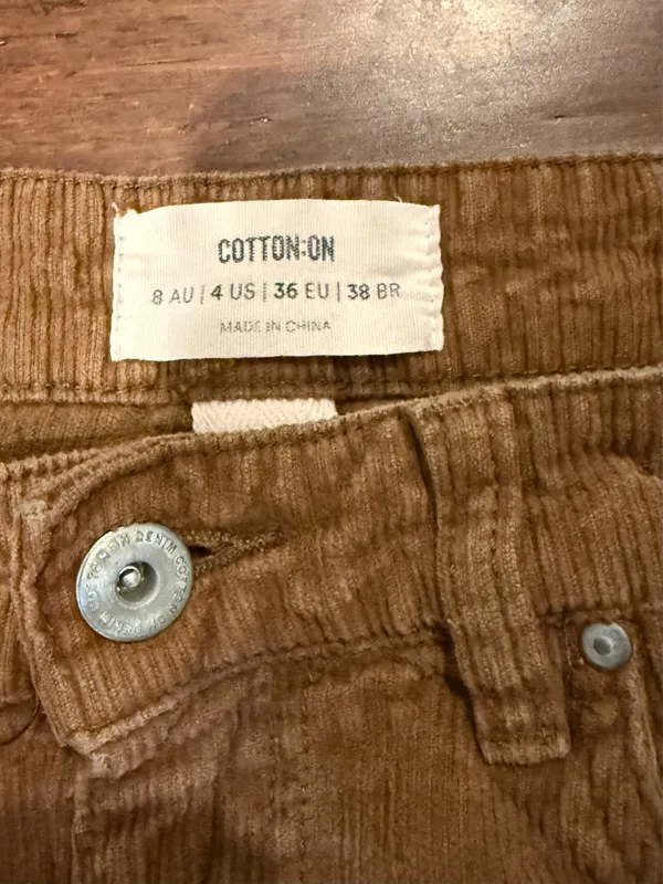 Cotton On brown corduroy low rise straight leg jeans in a US 4 #lowrise #corduroy - Image 4