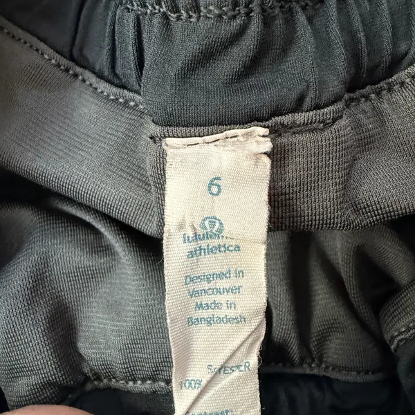 Lululemon Run Track Attack Running Shorts Black Athletic Women's Size 6 - Image 7