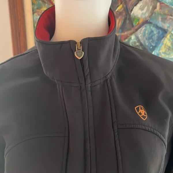 Ariat Black wind proof Fleece lined Athletic Jacket Size Medium - Image 2
