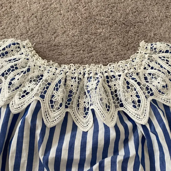💙🦋Women’s Striped off the shoulder - Image 3