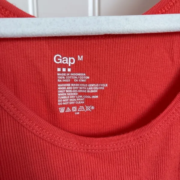 Red Gap Tank Top- Summer Vibes - Image 2