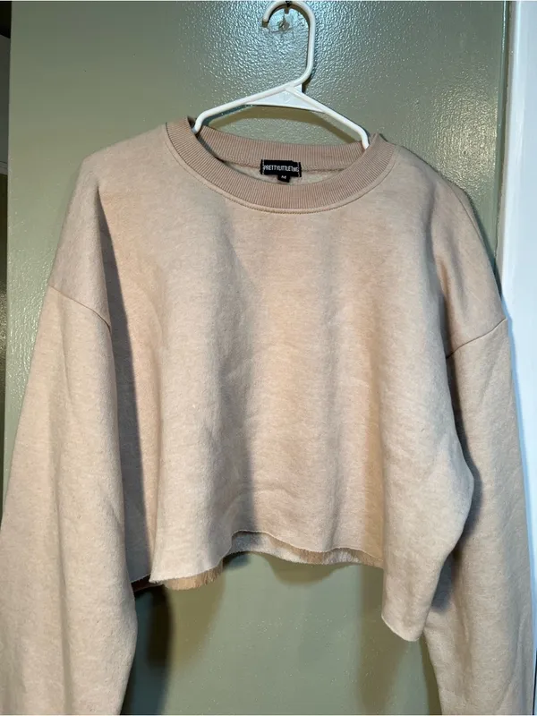 PrettyLittleThing Women's Size Medium Cropped Crewneck Sweatshirt Beige Fleece - Image 2