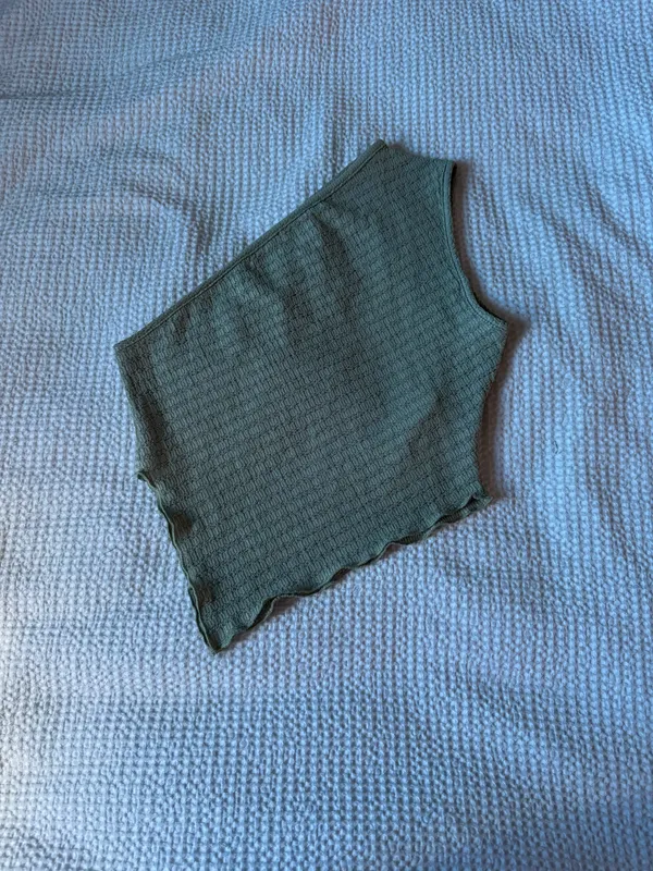 Off The Shoulder Crop Too Green - Image 4
