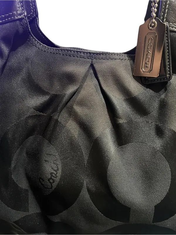 Coach black monogram hobo bag "C" pattern sateen fabric, signature Coach hangtag - Image 3