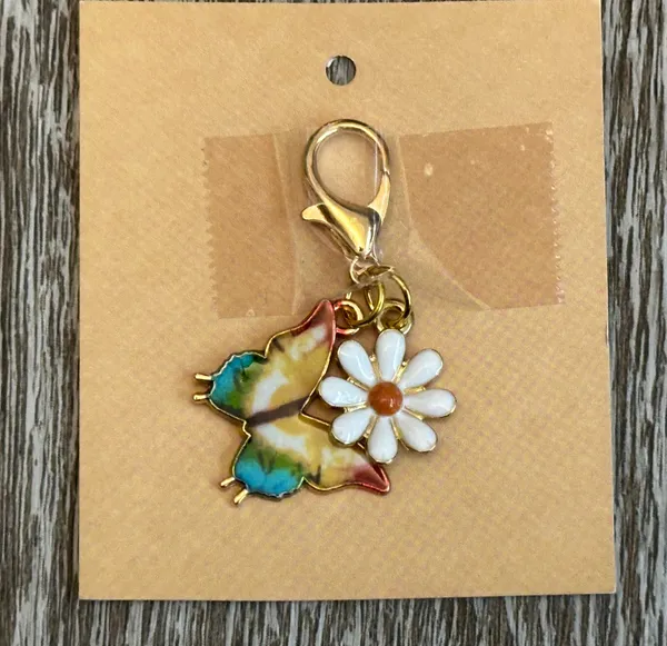 Handmade NWT Colorful Butterfly & Daisy Flower Charm For Handbag Jewelry etc - Image 4
