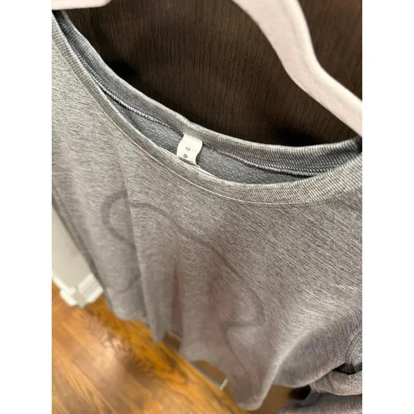 lululemon Swiftly Tech‎ Long Sleeve Shirt in a heathered gray 10 - Image 2