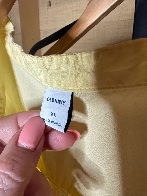 Old Navy Butter Yellow Button Front Tie Sleeve Blouse XL Cotton Modal - Image 4