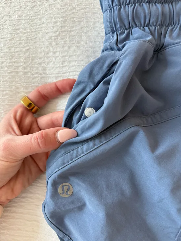 Lululemon Shorts High-Rise 3" Track That - Image 4
