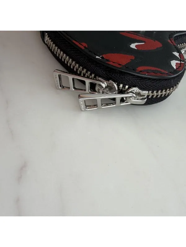 Zadig & Voltaire wallet on chain - Image 4
