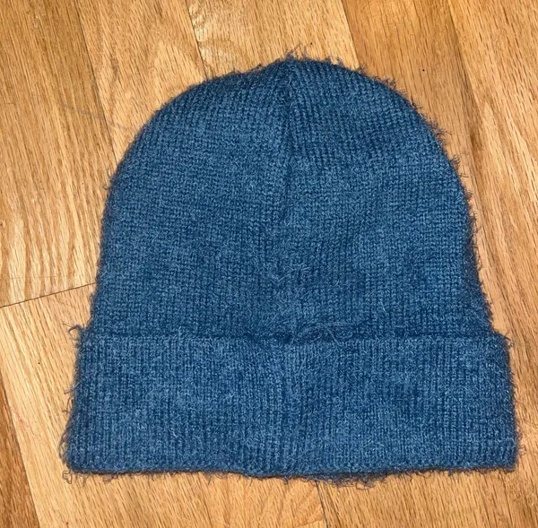 Disney Hot Topic Alice In Wonderland Beanie + 🆓🎁 - Image 3