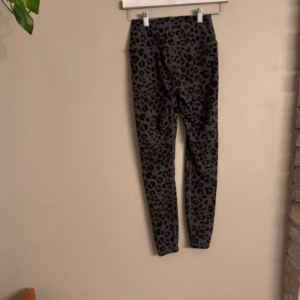 VARLEY Century‎ Cheetah Leggings - Image 4