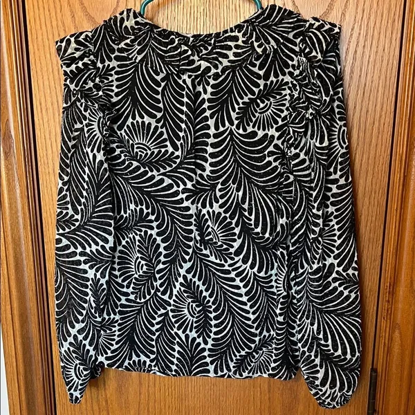 LOFT Black &‎ White Leaf Print Blouse Small Long Sleeve Ruffles Lined Textured - Image 7