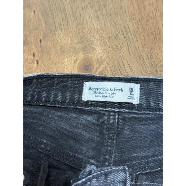 EUC Womens Abercrombie and Fitch the ankle straight‎ ultra high rise size 28 XS - Image 3