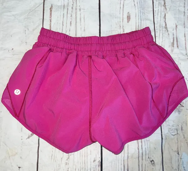 Lululemon Hotty Hot Short 2.5” - Image 3