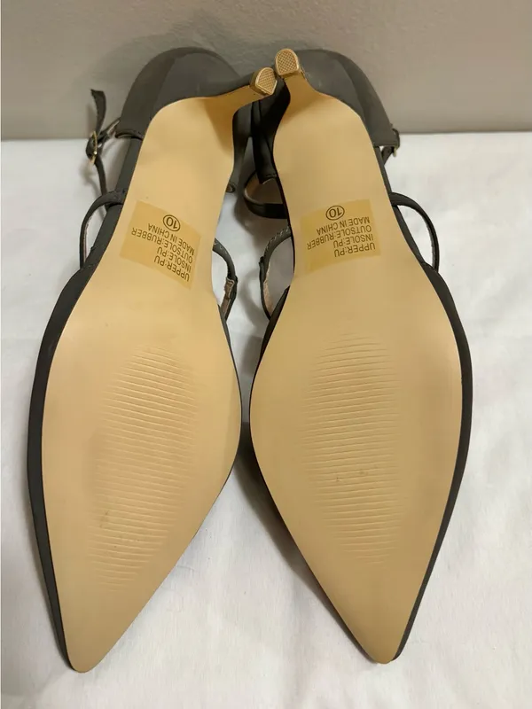 JC Pointed Toe Ankle Strap Heels – Women’s Size 10 Olive - Image 4