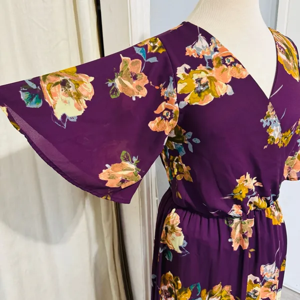 Everly Women Purple Floral V-Neck Side Slit Maxi Dress Size S‎ - Image 3