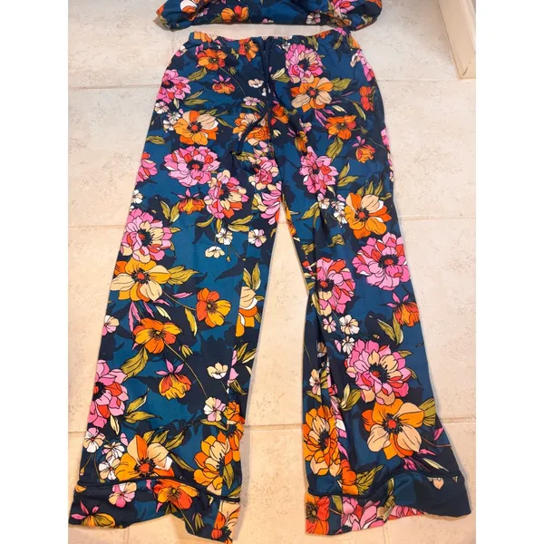 Room Service Womens Navy Floral Pajama Set Long Sleeve Button Down Small - Image 3